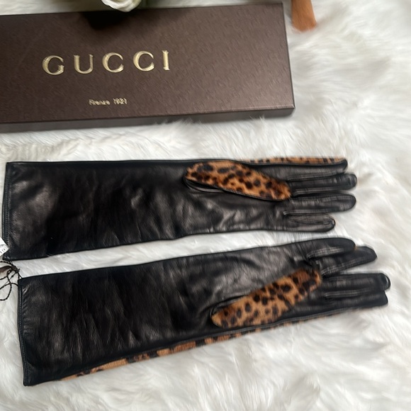 Gucci Leather and Calf Hair Animal Print Size 8 1/2 Gloves - Picture 7 of 10